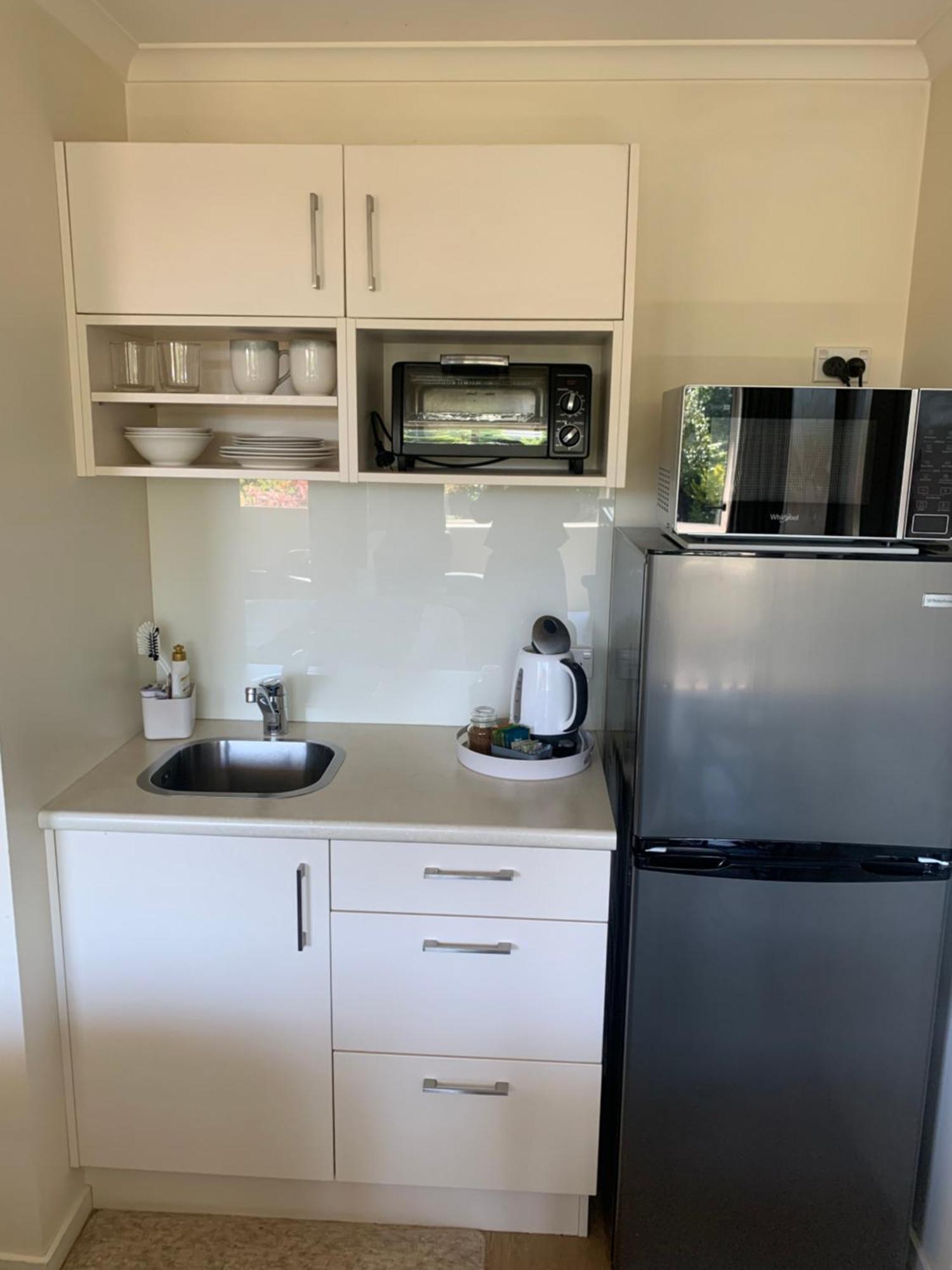 March Apartments Dunedin Room photo